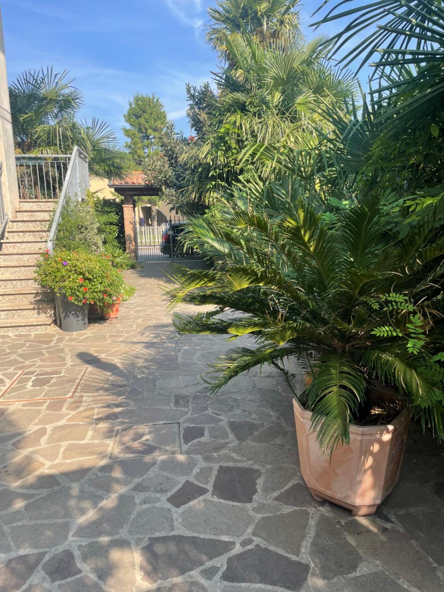 Il Giardino Di Emilia - Intero Appartamento In Villa Con Giardino Privato E Piscina Estiva Pontirolo Nuovo Exteriör bild